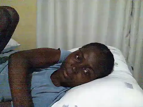 Snapshot of ara_bella chatting on October 13, 2025, 9:27 pm ara bella online show from October 13, 2025, 9:27 pm