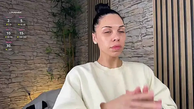 NattyFierros online show from December 23, 2025, 6:12 am