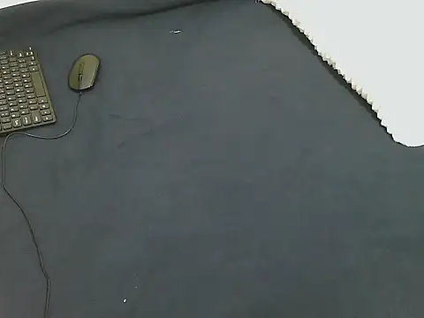 lella-0 online show from October 26, 2025, 7:20 am