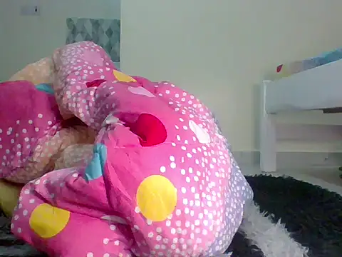 Snapshot of Fine_baby0001 chatting on May 10, 2026, 5:59 pm Fine baby0001 online show from May 10, 2026, 5:59 pm