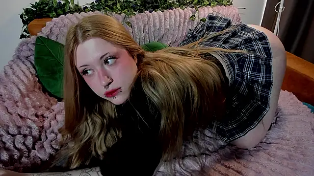 Snapshot of vergillhell chatting on March 4, 2026, 9:17 am vergillhell online show from March 4, 2026, 9:17 am