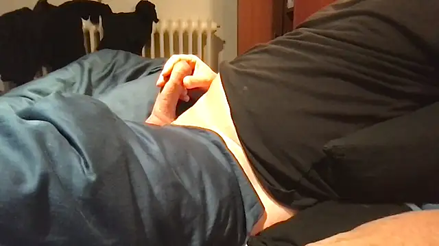 Snapshot of Geilerjung69 chatting on October 9, 2025, 5:08 am Geilerjung69 online show from October 9, 2025, 5:08 am