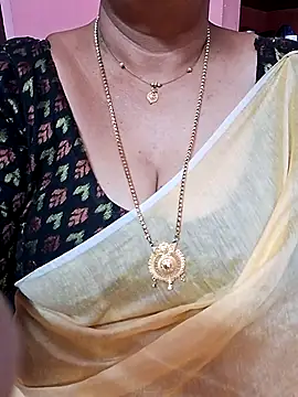 ananya956 online show from October 22, 2025, 10:36 am