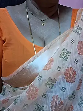 ananya956 online show from April 4, 2026, 4:13 pm