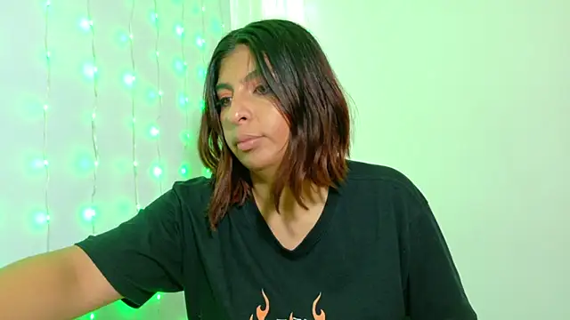 im anna  online show from October 6, 2025, 6:30 pm