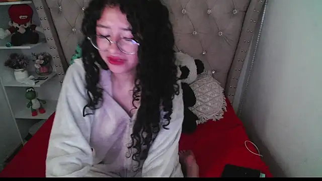 CherieCurl online show from December 3, 2025, 3:55 pm