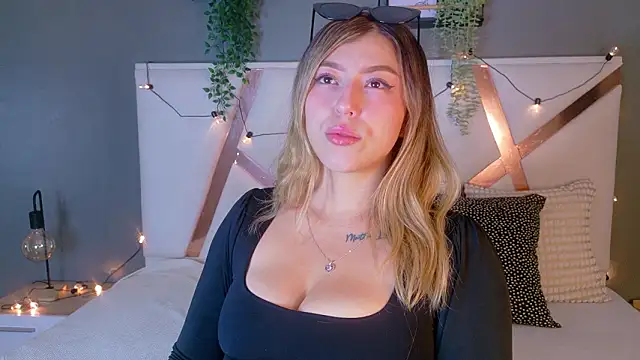 LilithSmith  online show from January 17, 2026, 11:36 am