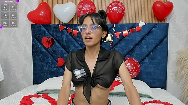Snapshot of Marge_lasander chatting on February 15, 2025, 4:36 am Marge lasander online show from February 15, 2025, 4:36 am
