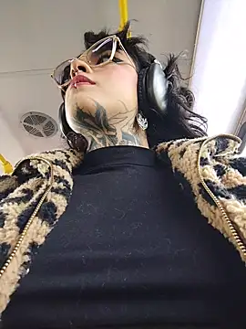 taaylor33 online show from January 6, 2026, 8:13 pm