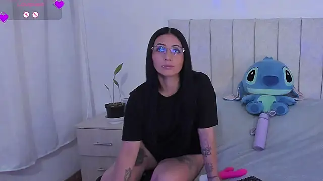 anny roberts online show from November 21, 2025, 10:20 pm