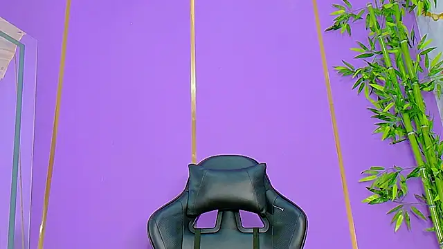 scarlet-jonesx online show from October 27, 2025, 7:26 pm