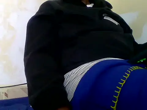 Hot-zeenah online show from September 28, 2025, 4:41 am
