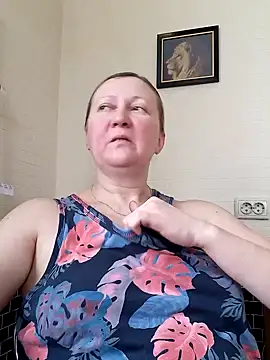 blondyaguar online show from February 6, 2025, 9:32 am