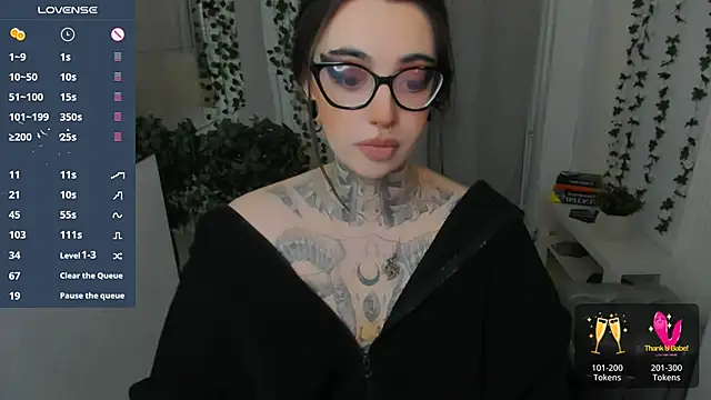 Dixi Pixi  online show from May 24, 2026, 5:40 am