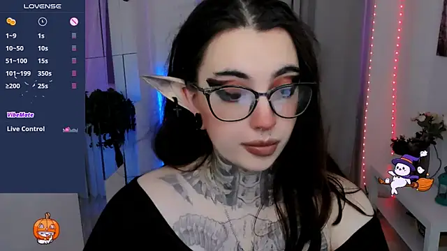 Snapshot of Dixi_Pixi_ chatting on November 8, 2025, 5:44 am Dixi Pixi online show from November 8, 2025, 5:44 am