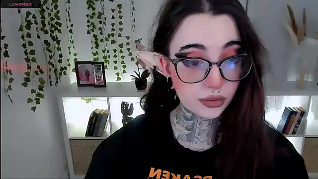 Snapshot of Dixi_Pixi_ chatting on October 11, 2025, 5:41 am Dixi Pixi online show from October 11, 2025, 5:41 am