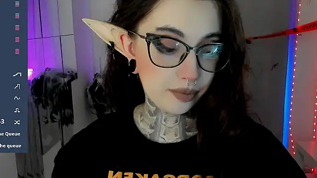 Snapshot of Dixi_Pixi_ chatting on October 24, 2025, 5:50 am Dixi Pixi online show from October 24, 2025, 5:50 am