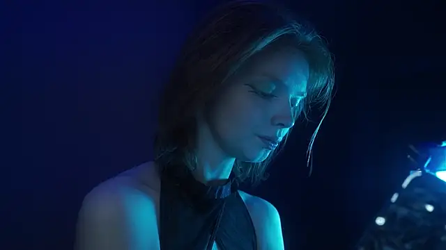 ginger hugs online show from October 15, 2025, 10:07 pm