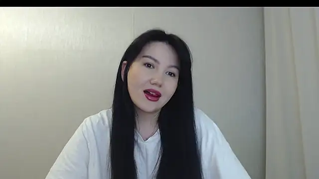 Snapshot of AlexaCruze chatting on October 22, 2025, 3:55 pm AlexaCruze online show from October 22, 2025, 3:55 pm