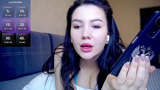 Snapshot of AlexaCruze chatting on January 30, 2025, 4:13 pm AlexaCruze online show from January 30, 2025, 4:13 pm