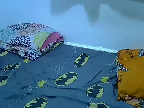 sweetvalleria online show from October 9, 2025, 5:24 pm