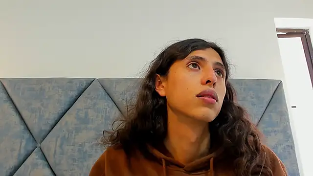 Snapshot of FreyaMoller chatting on February 4, 2026, 8:59 pm FreyaMoller online show from February 4, 2026, 8:59 pm