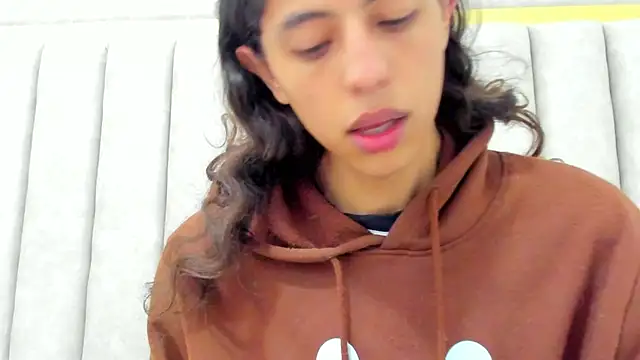 Snapshot of FreyaMoller chatting on February 22, 2026, 7:15 pm FreyaMoller online show from February 22, 2026, 7:15 pm