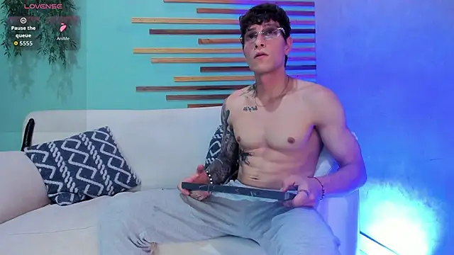 french sexx online show from November 26, 2025, 7:36 pm