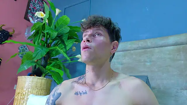 Snapshot of french_sexx chatting on January 18, 2026, 1:47 pm french sexx online show from January 18, 2026, 1:47 pm