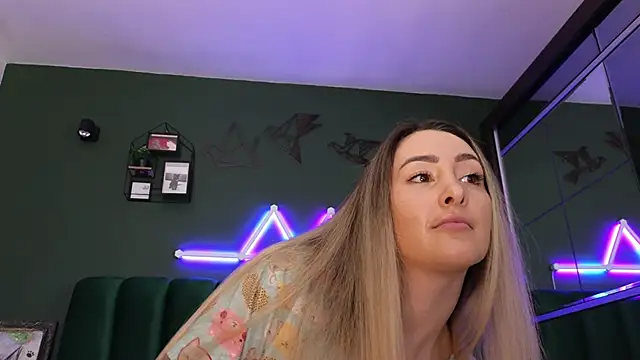 Snapshot of kimmie_meow chatting on January 31, 2025, 7:18 pm kimmie meow online show from January 31, 2025, 7:18 pm