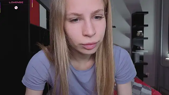 Snapshot of Elis_Fox chatting on May 25, 2026, 8:02 am Elis Fox online show from May 25, 2026, 8:02 am