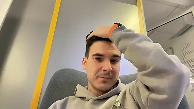 Snapshot of streamy_test13 chatting on February 19, 2026, 3:53 pm streamy test13 online show from February 19, 2026, 3:53 pm