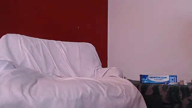 Snapshot of Freyja_eter chatting on April 19, 2026, 1:23 pm Freyja eter online show from April 19, 2026, 1:23 pm