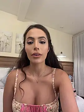Snapshot of Amber_Rush_ chatting on May 7, 2026, 11:19 pm Amber Rush online show from May 7, 2026, 11:19 pm