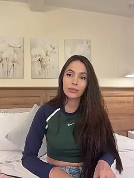 Snapshot of Amber_Rush_ chatting on May 13, 2026, 10:39 pm Amber Rush online show from May 13, 2026, 10:39 pm