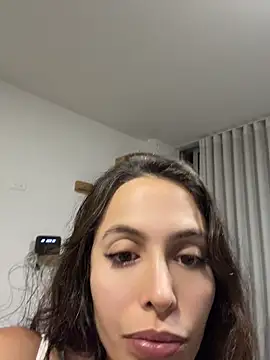 Snapshot of Amber_Rush_ chatting on April 27, 2026, 3:37 am Amber Rush online show from April 27, 2026, 3:37 am