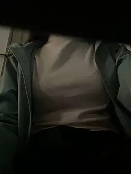 Snapshot of Tuongvy05 chatting on February 3, 2026, 12:54 am Tuongvy05 online show from February 3, 2026, 12:54 am