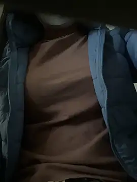 Snapshot of Tuongvy05 chatting on February 8, 2026, 8:12 am Tuongvy05 online show from February 8, 2026, 8:12 am