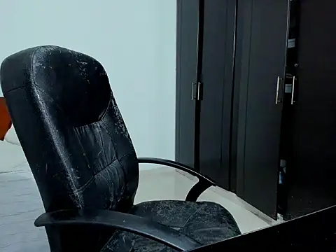 Chandler ken online show from October 30, 2025, 1:26 am