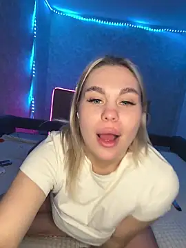 Evaaa Babiesss online show from February 1, 2025, 6:08 pm