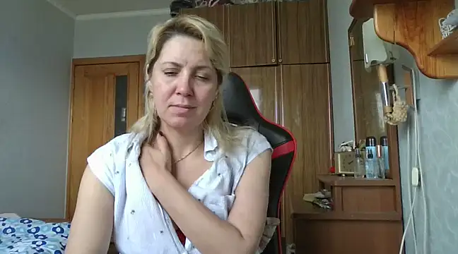 IrinaB1 online show from March 19, 2025, 12:12 pm