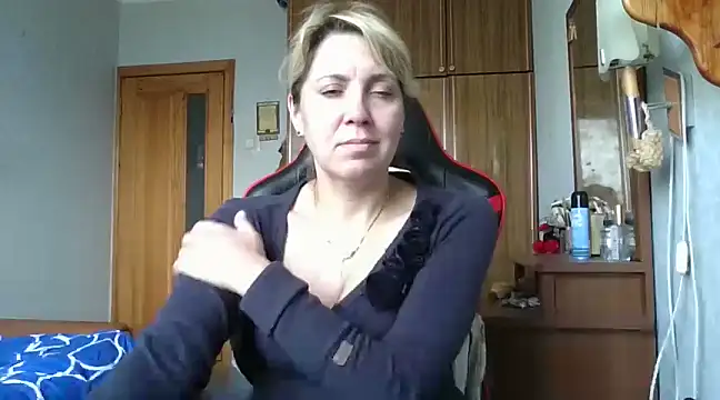 IrinaB1 online show from March 10, 2025, 7:22 am