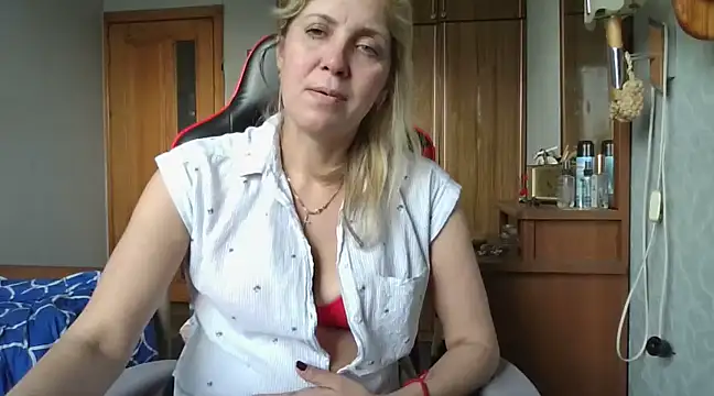 IrinaB1 online show from March 14, 2025, 2:30 pm