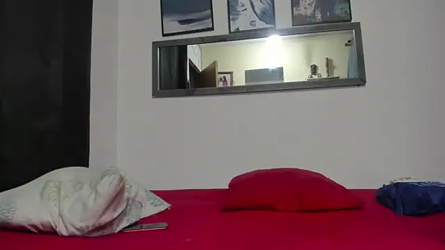 Complices of pleasure1 online show from November 7, 2025, 2:38 am