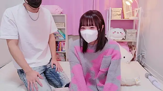 Mia--meow online show from January 11, 2026, 2:24 pm