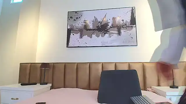 Snapshot of HannaBrave chatting on February 21, 2026, 7:27 pm HannaBrave online show from February 21, 2026, 7:27 pm