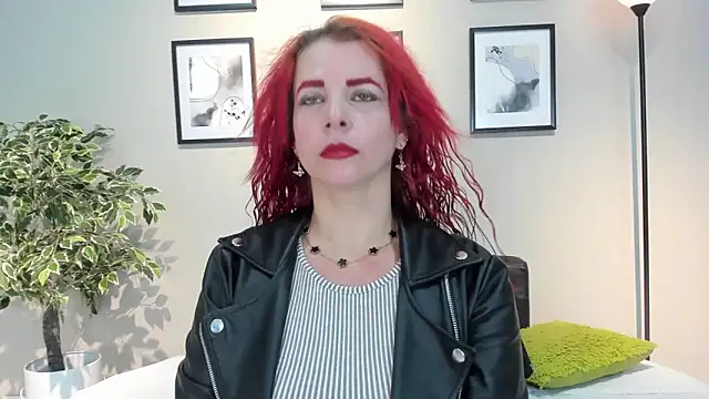 Snapshot of HannaBrave chatting on March 2, 2026, 5:42 pm HannaBrave online show from March 2, 2026, 5:42 pm