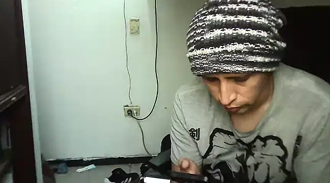 picachuchu online show from March 3, 2025, 2:17 pm