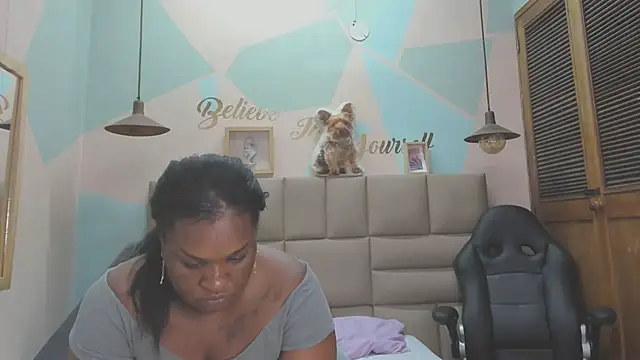 lilybaudyn  online show from February 28, 2025, 11:25 am