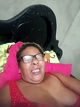 Afroditabichota online show from October 7, 2025, 9:43 am